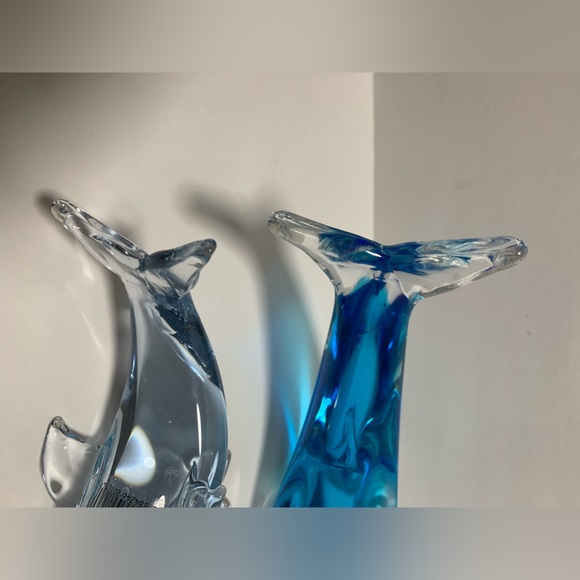 Crystal Blue Dolphin Fifth Avenue Art Glass Blue & Clear Set of 2 Dolphins - Picture 12 of 16